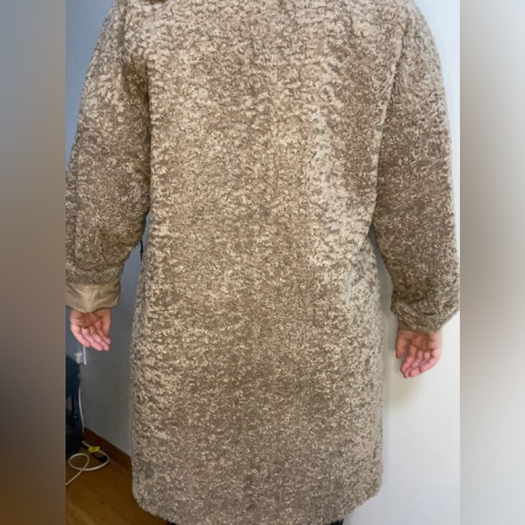 Zara Teddy coat size medium in tan brown - Picture 4 of 4